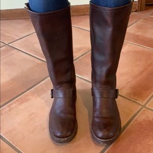 Frye brown boots